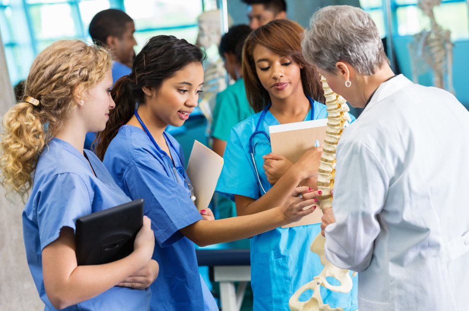 BacheAndLynch's tweet photo. What healthcare reform SHOULD look like:
✔ Better training
✔ Safer systems
✔ Strong accountability

What reform SHOULD NOT look like:
✖ Limiting justice for people seriously harmed by medical negligence. https://t.co/a9FCewRwhQ https://t.co/eqFvh07A7Z