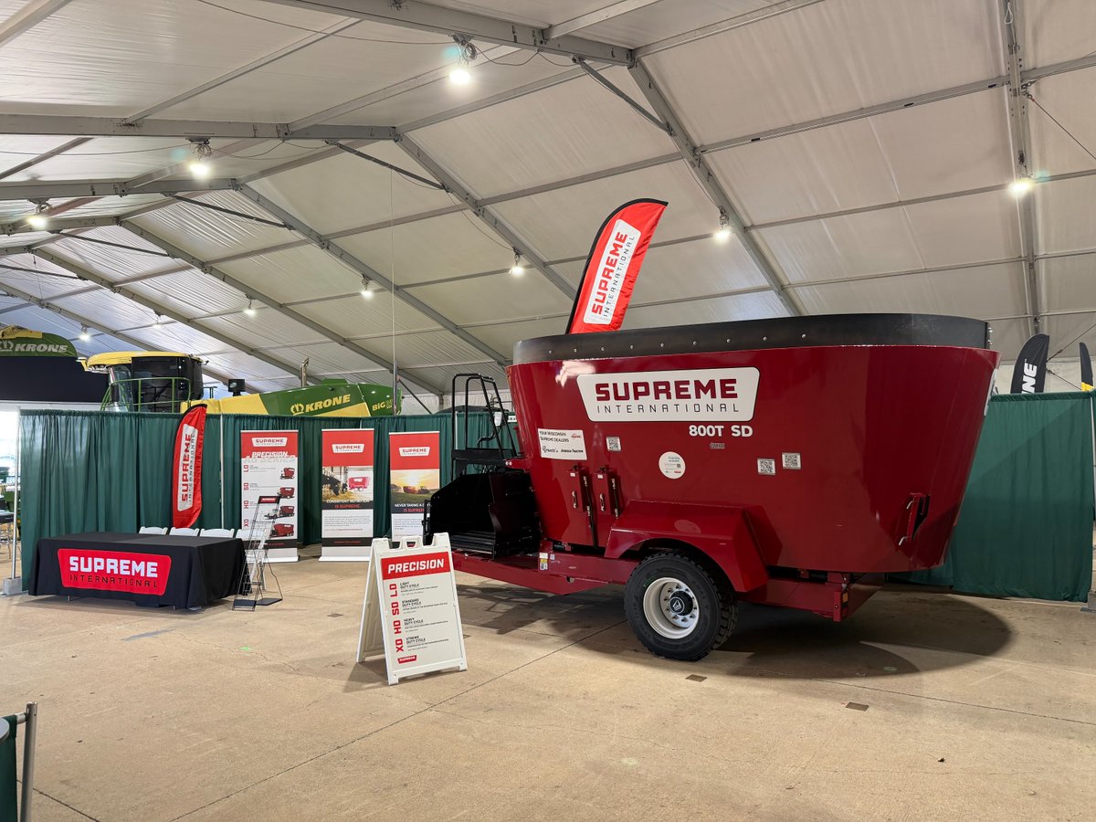 SupremeInternational tweet media