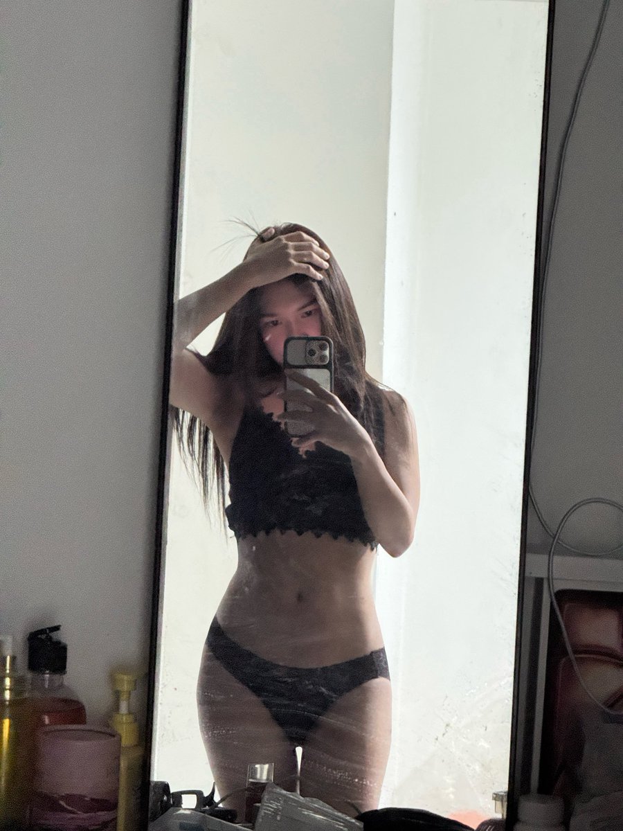 ผักกาด tweet media