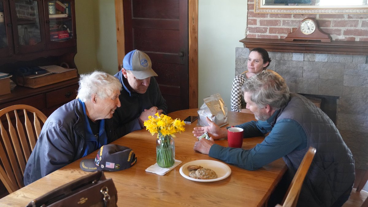 Thomas Massie tweet media