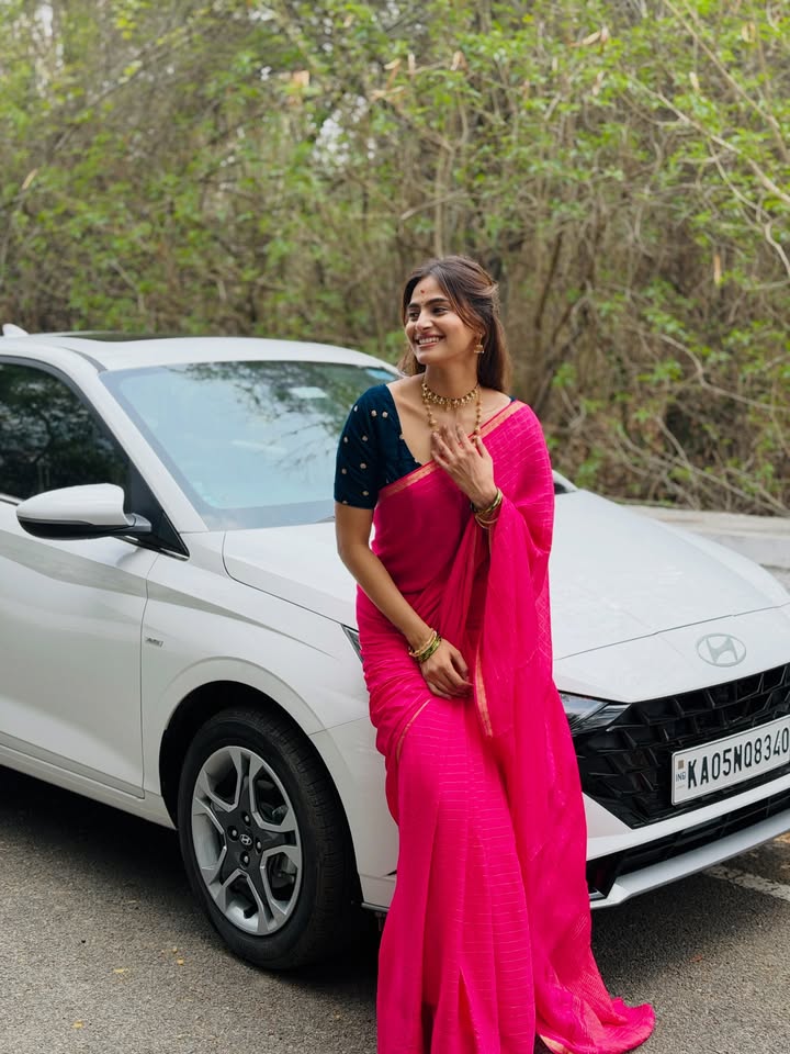 Rashii_Cult's tweet photo. Pretty Shetty ❤️‍🔥🫶
#BBK12 #RashikaShetty https://t.co/kuRuLArAFV