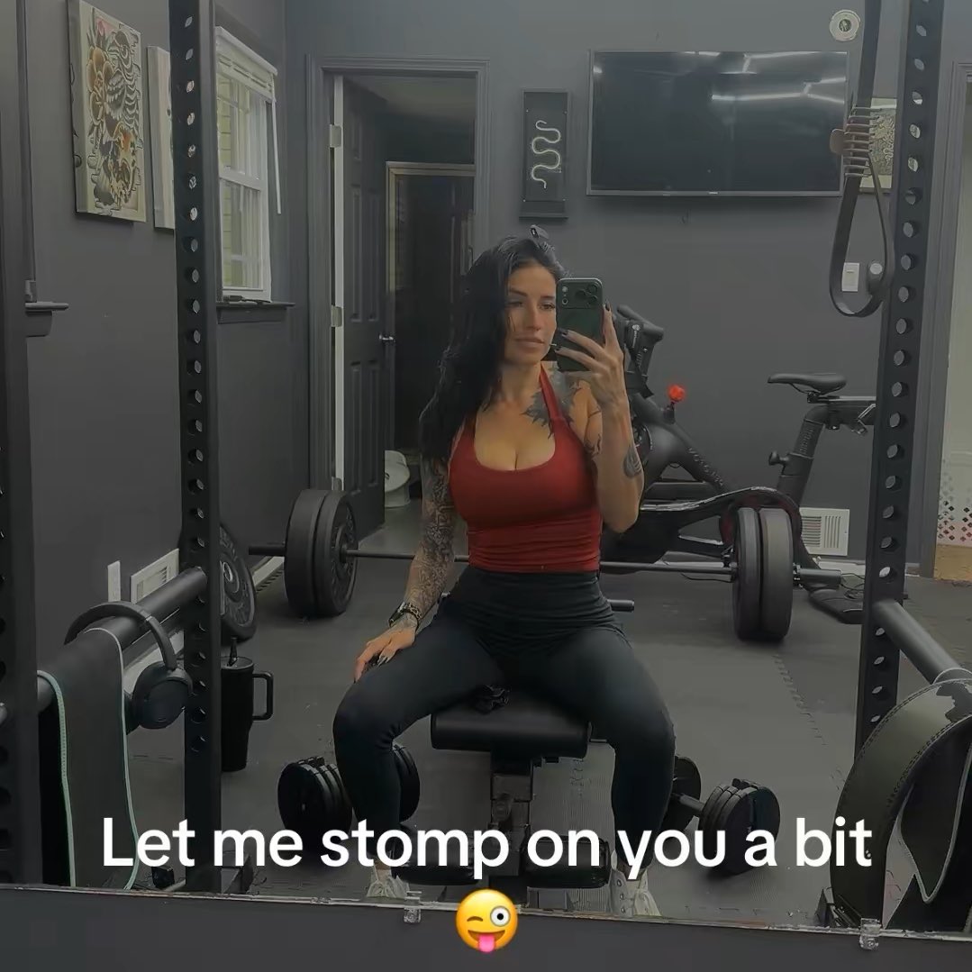 Goddess Mo 🖤4/12 🎂 tweet media