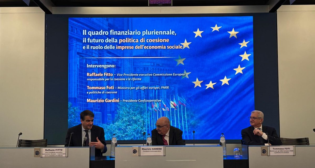 RaffaeleFitto's tweet image. 🇪🇺 Oggi a #Bruxelles ho partecipato, su invito di @Confcooperativ1, a un confronto sul futuro del quadro finanziario pluriennale, della politica di coesione e sul ruolo delle imprese dell’economia sociale.
🇮🇹 Insieme al Ministro per gli Affari europei, il #PNRR e le Politiche di