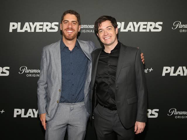 DC Daily Planet tweet media