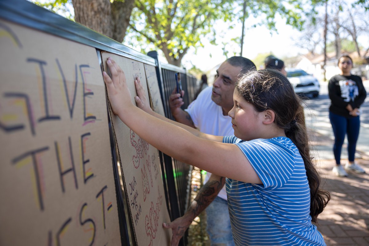 Andrew J. Whitaker tweet media