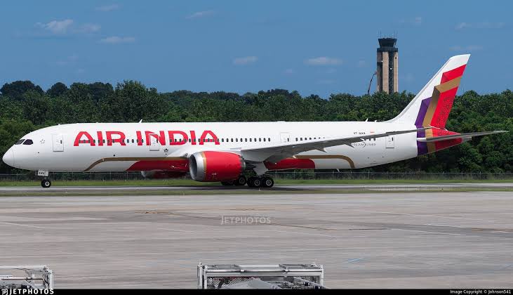 راكان العبيد tweet media