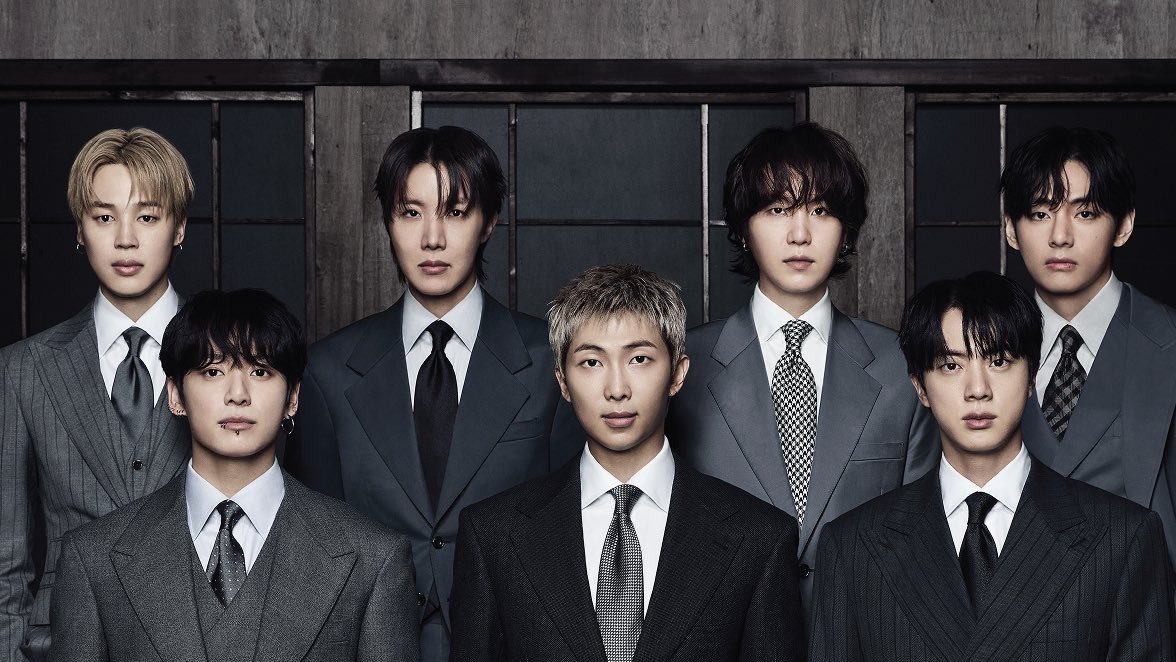 Absent Ma'am tweet media