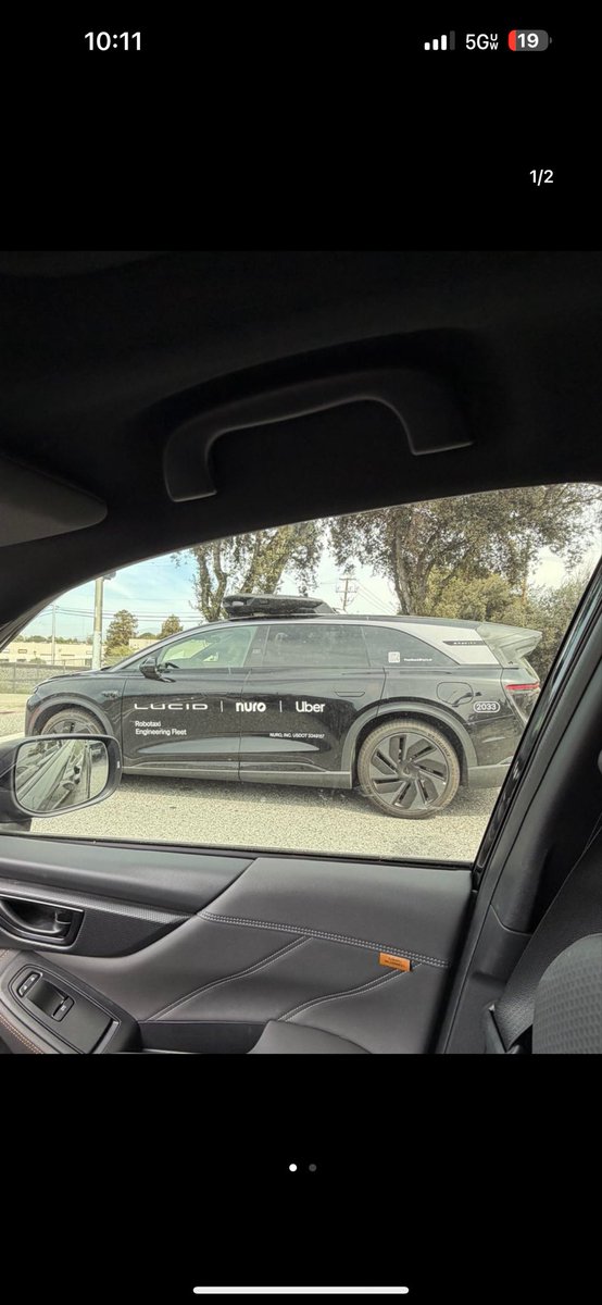 Lucid Group 2028 millionares tweet media
