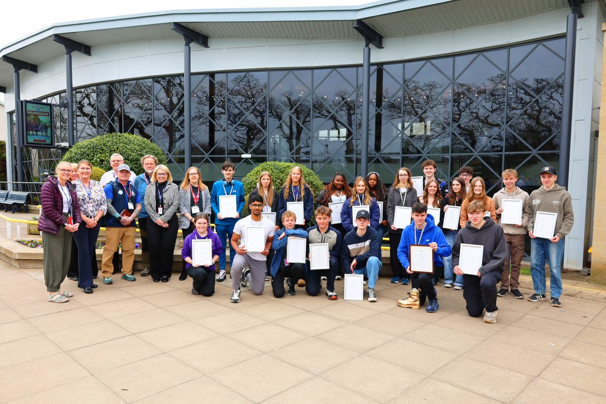 Runshaw College tweet media
