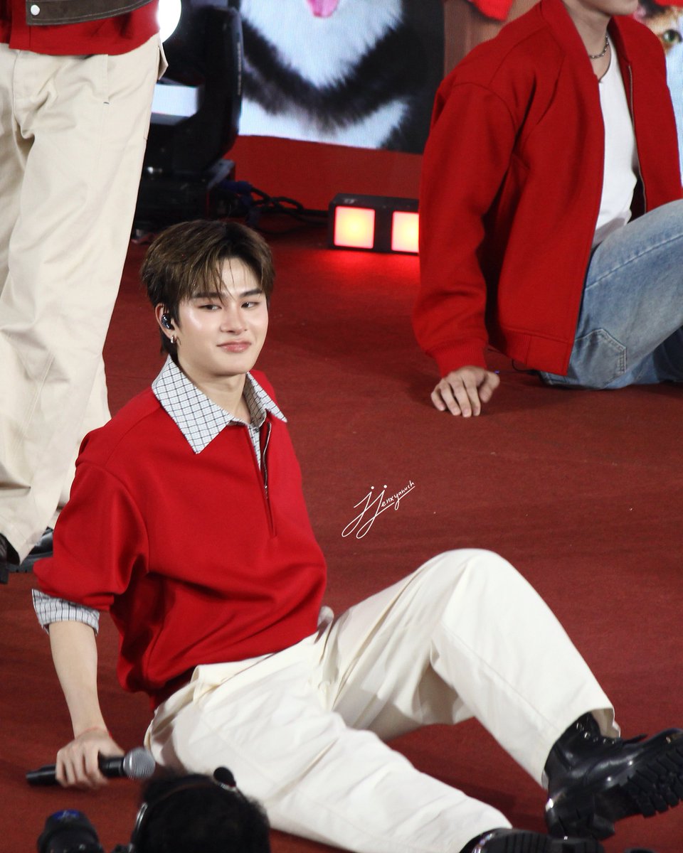 ข้าวเหนียวมะง่วง ジェーン ‎ ૮ • ﻌ - ა tweet media