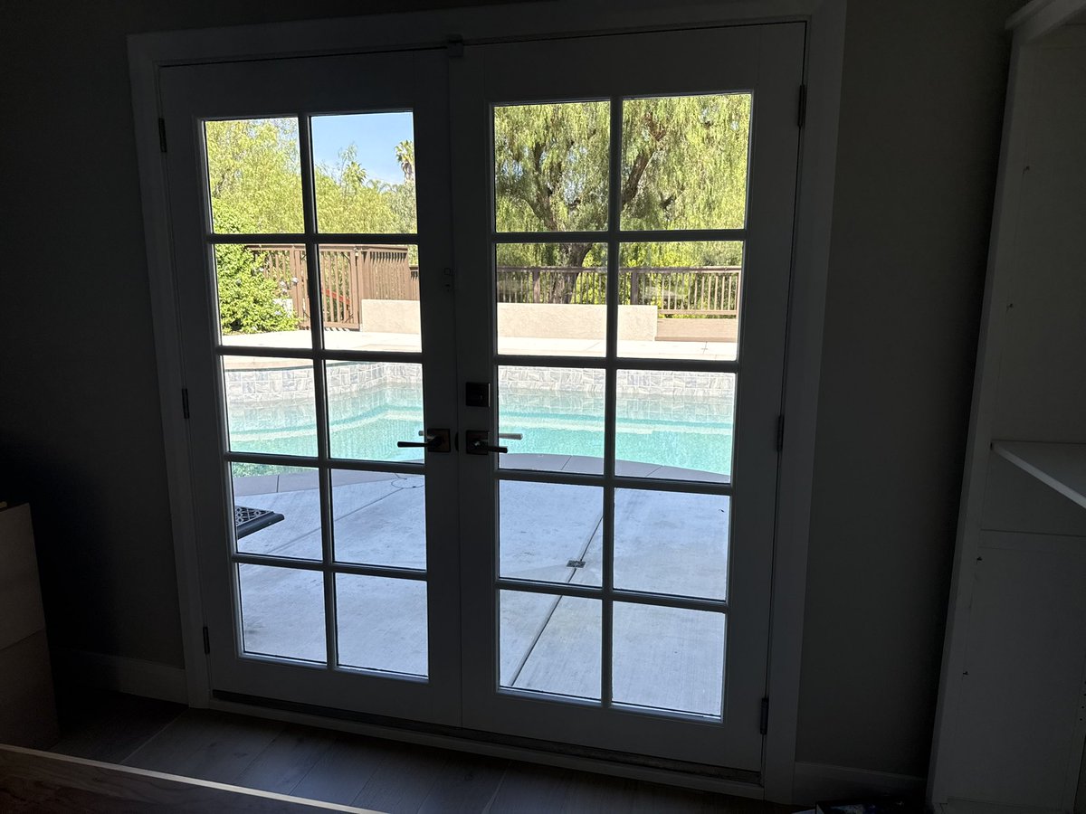 We’re officially first-time homeowners! Escaped the Irvine bubble, and now have all the space we could ever need for our corgis to run and be happy. 🏡