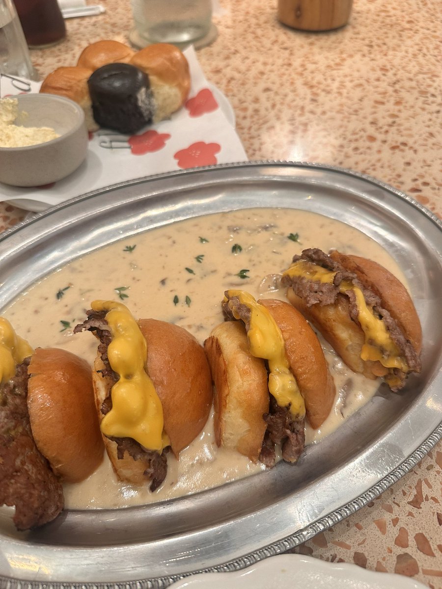 حيّوي tweet media