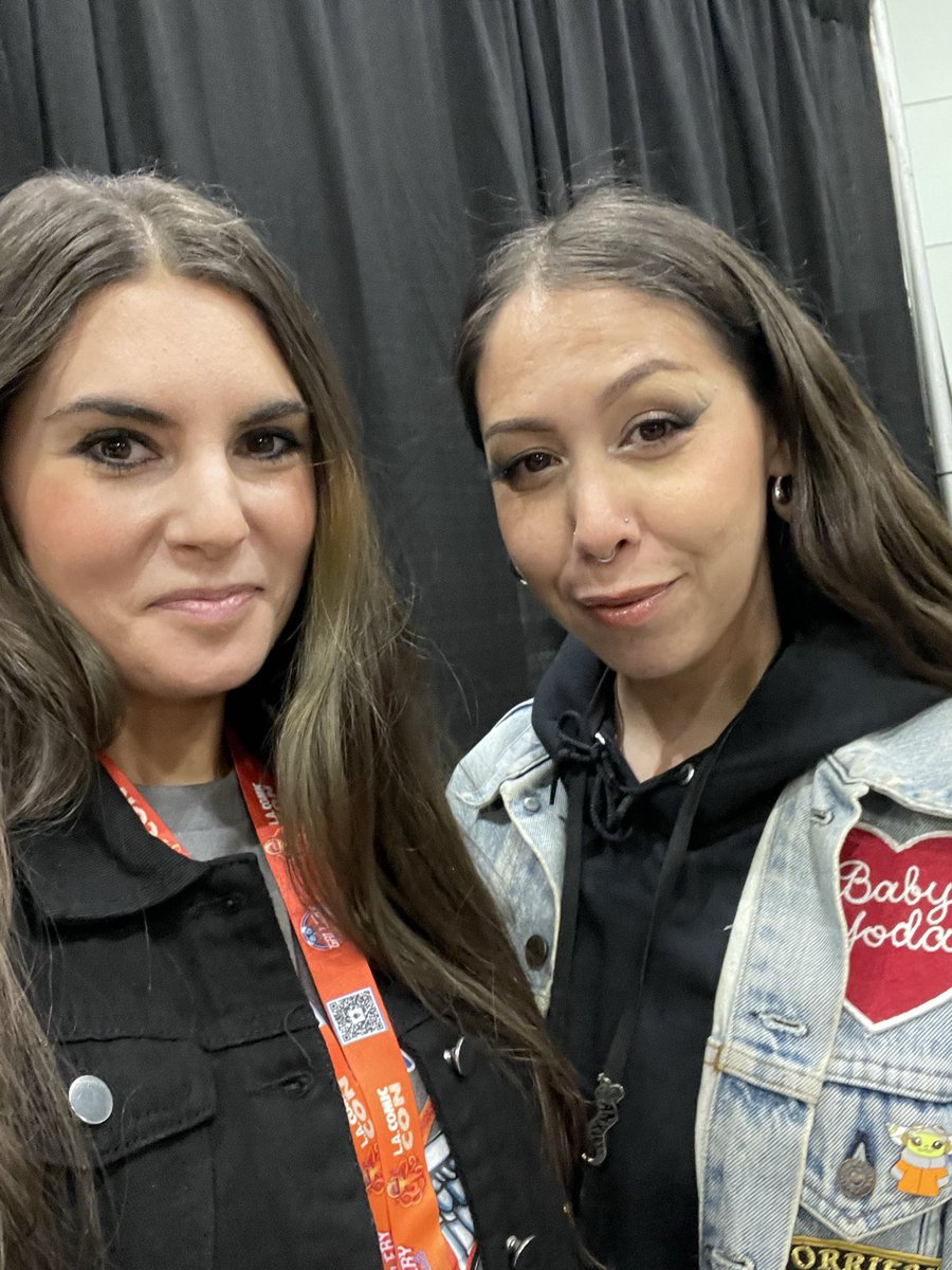 dark side mae 😈❤️‍🔥🏳️‍🌈 tweet media