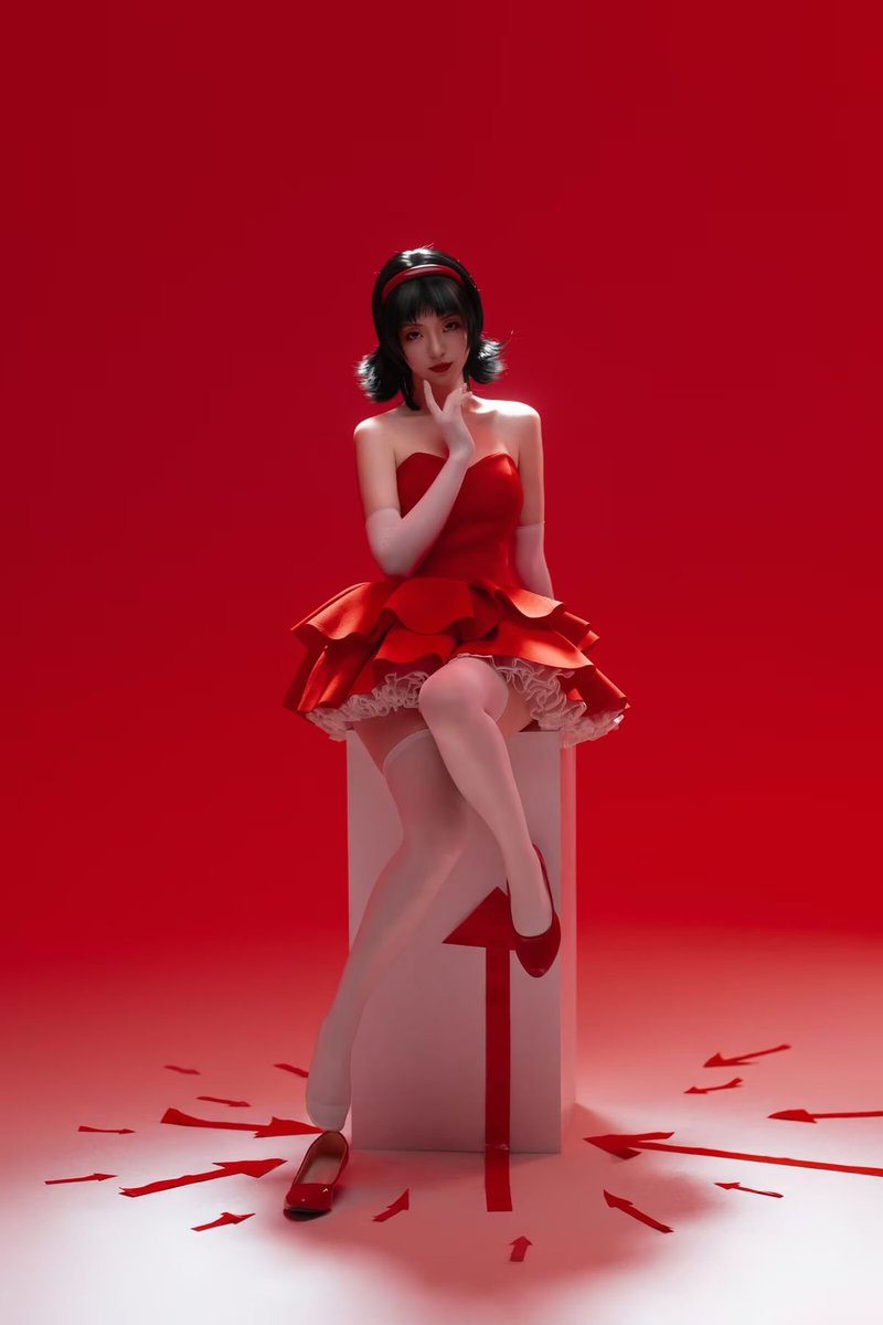 a little shadow practice, but i dont like it tbh (_ _)
anyway! toga what kind of woman u r 😋
#togahimiko #myheroacademia