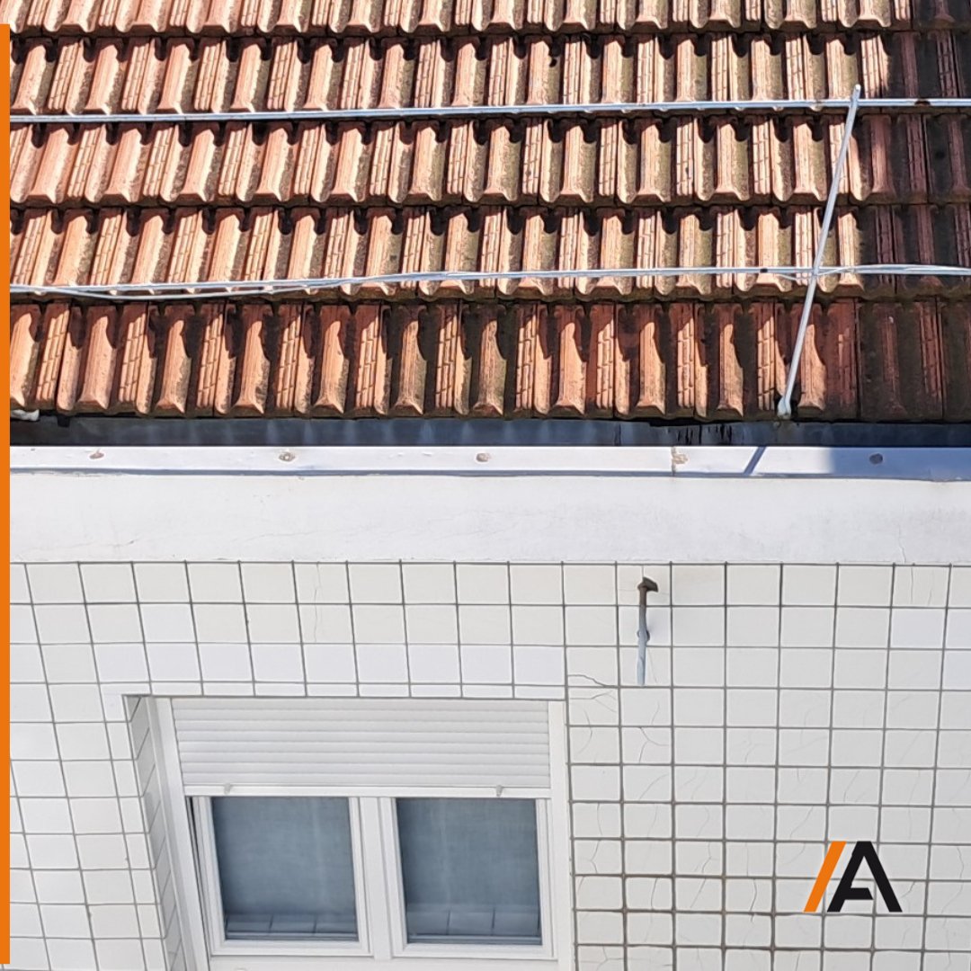 obrasinsignia's tweet photo. Renovación de #pesebres de patios por unos nuevos de zinc en esta comunidad en #Bilbao.
Gracias a Idoya Rodriguez, administradora de fincas en #Bilbao, y a la #comunidaddevecinos por vuestra amabilidad.
#cubiertas #tejados #humedades #Bizkaia #obrasinsignia https://t.co/PZ6q6CUgc9