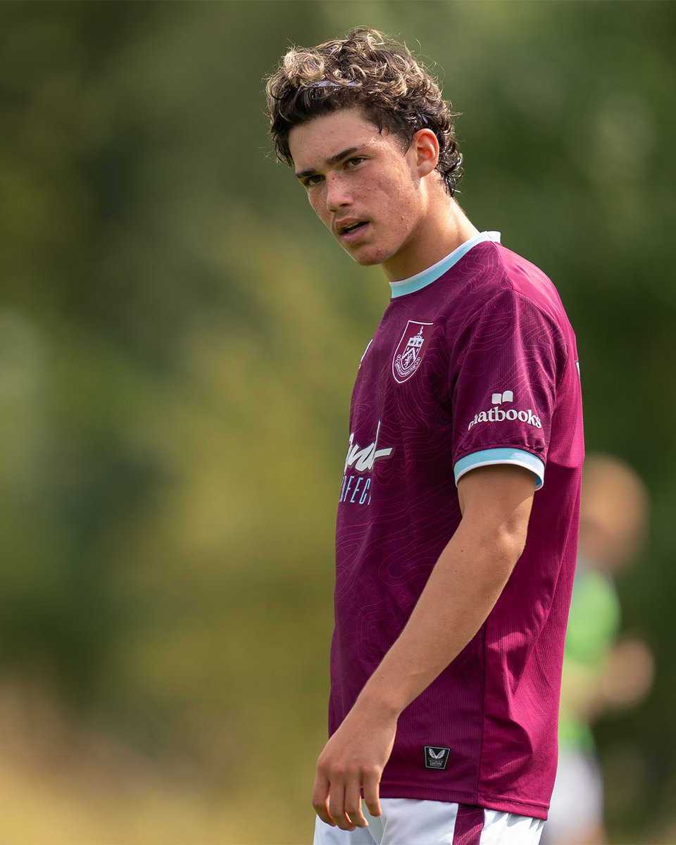 Burnley FC Academy tweet media