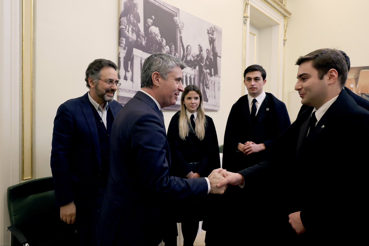 José Luís Carneiro tweet media