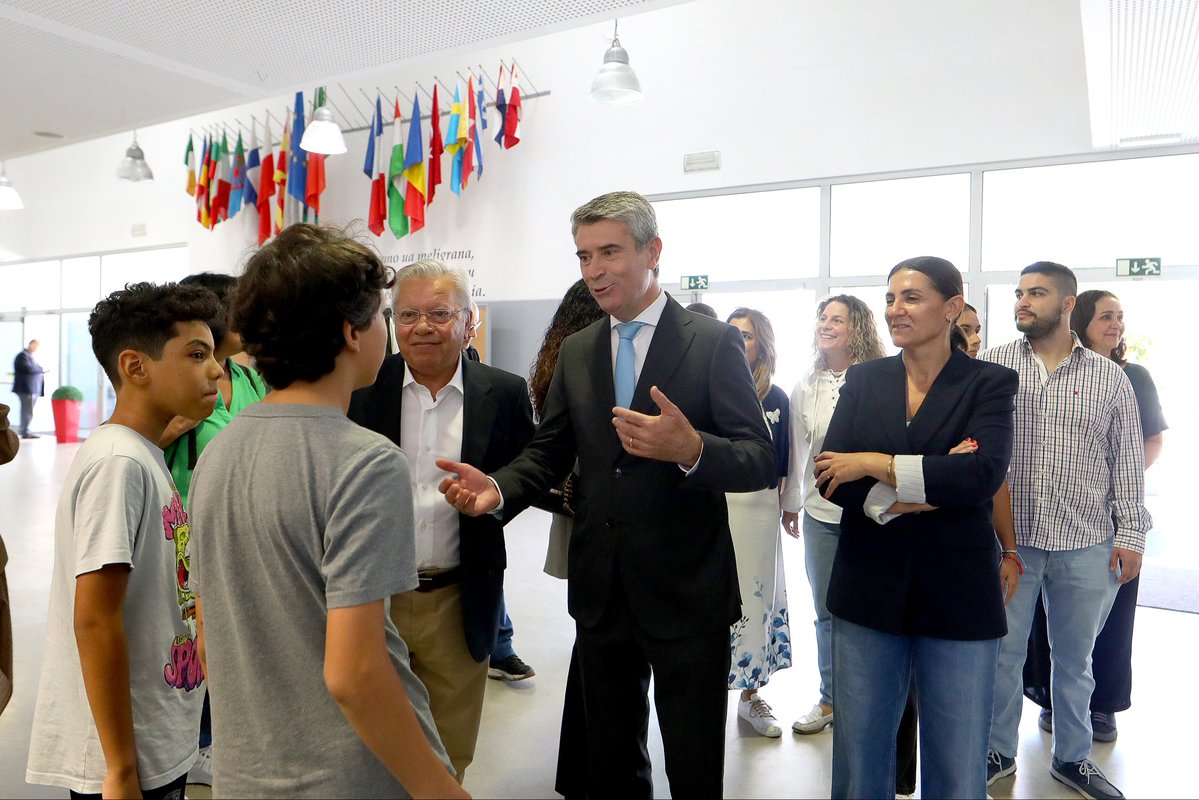 José Luís Carneiro tweet media