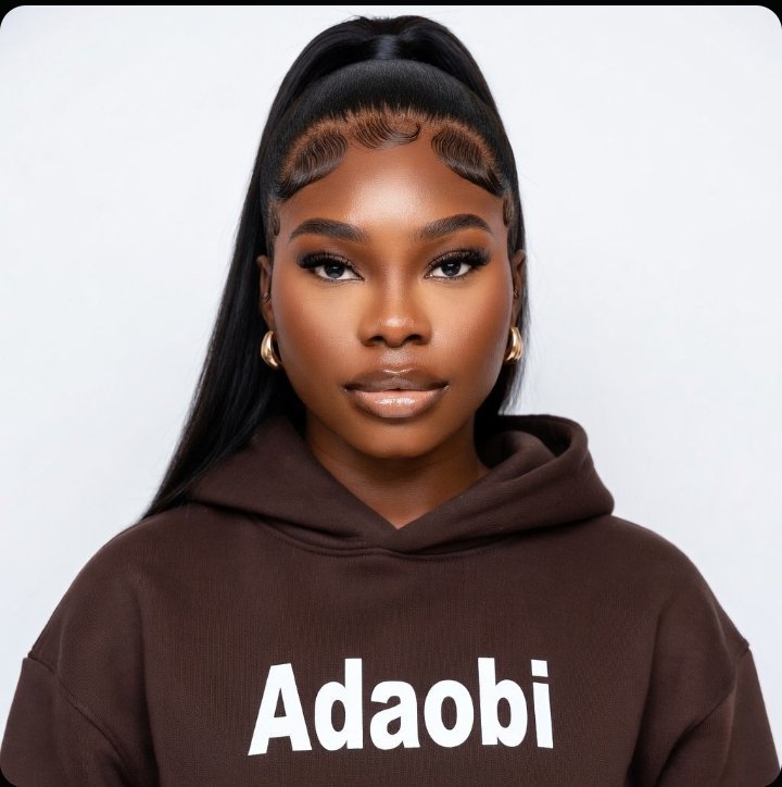 NwezeQueen's tweet photo. All Ai generated pictures 🤍
Use the prompt in the comment section to generate yours. 
#Ai https://t.co/QotxyvPhyG