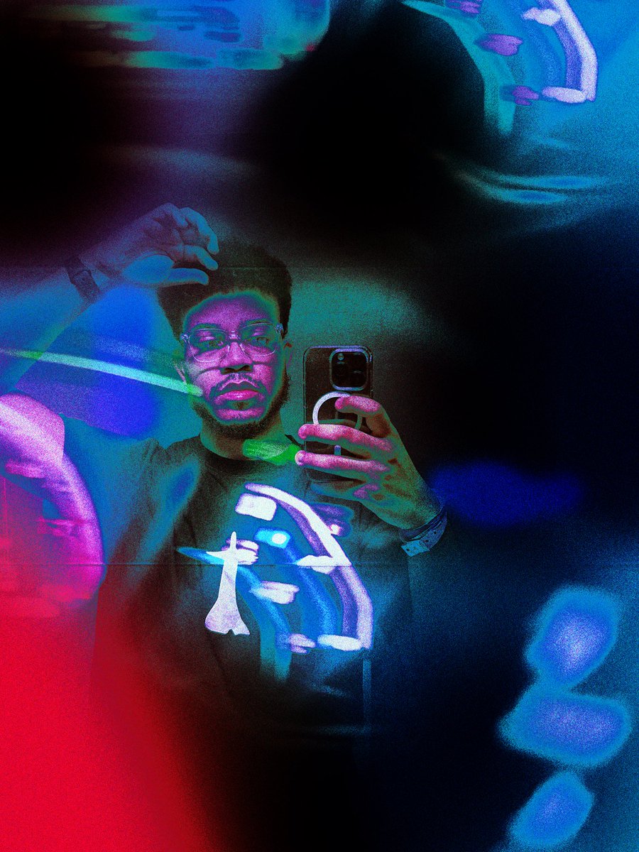 david |-/ tweet media