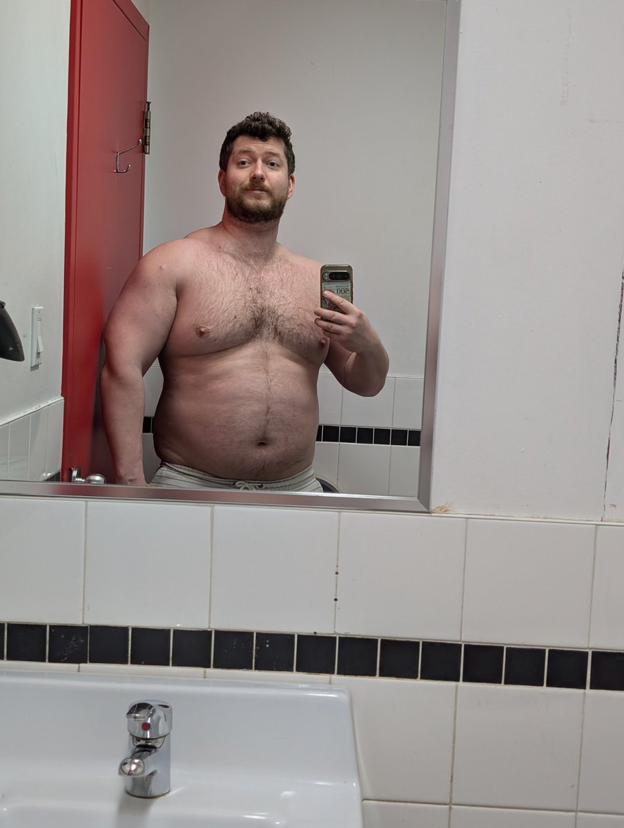 The Biggest Bear tweet media