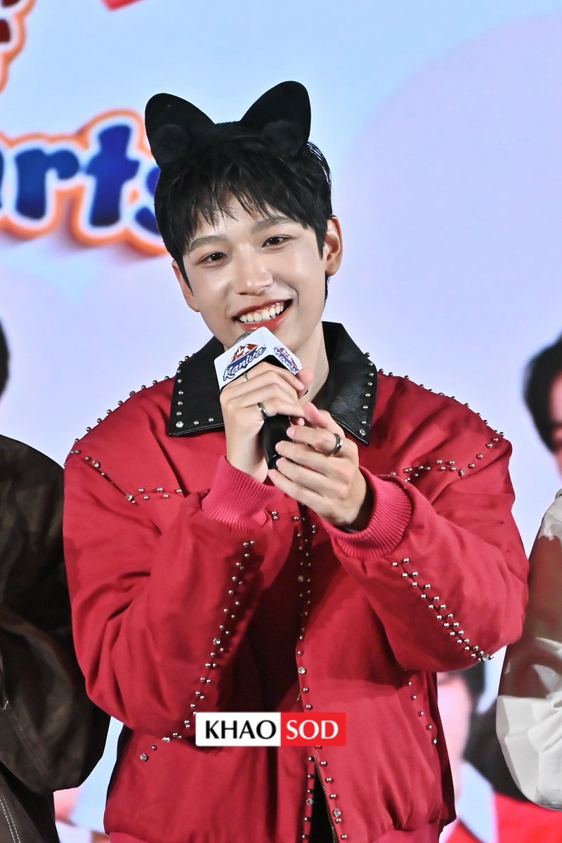 KhaosodOnline's tweet image. เน็กซ์ และ ภูธัชชัย ที่งาน “KANIVA House of Healing Hearts” - หล่อเท่กันมากเลยค้าบ🐶🐱🏠
.
#BUSbecauseofyouishine #BUS #KANIVAxBUS 
#NEXnattakit #PHUTATCHAI