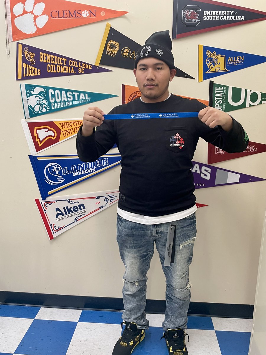 Congratulations Michael <a href="/RNECavaliers/">Richland Northeast HS</a> acceptance <a href="/DenmarkTechSC/">Denmark Technical College</a>! Future major: AI technology  #ArtificialIntelligence #FutureOfWork