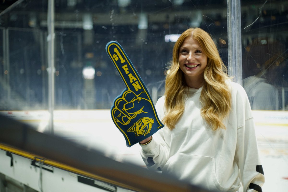 Nashville Locker Room tweet media