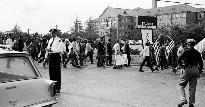 TammiMinoski's tweet image. #OTD 1965: After marching for three days, the #SelmaToMontgomery March demonstrators crossed into Montgomery County and reached the final campsite at the City of St. Jude on the outskirts of Montgomery. myemail.constantcontact.com/News-from-Robe… #CivilRights #Selma61