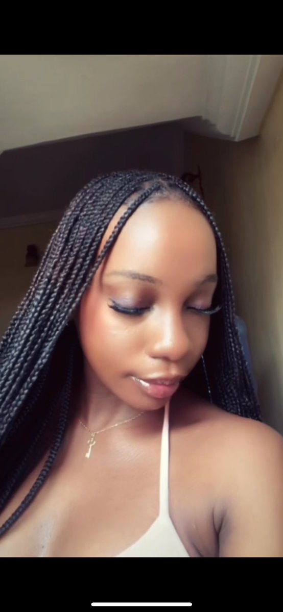 Oluwamuolamide💋 tweet media