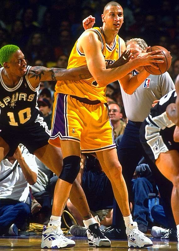 ca_athletes1's tweet photo. Sam Bowie
Center
Los Angeles Lakers (1993-95) https://t.co/tq2Q3EekyK