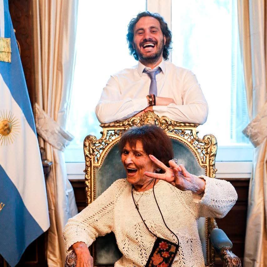 Traductor 🥹💕💐 tweet media