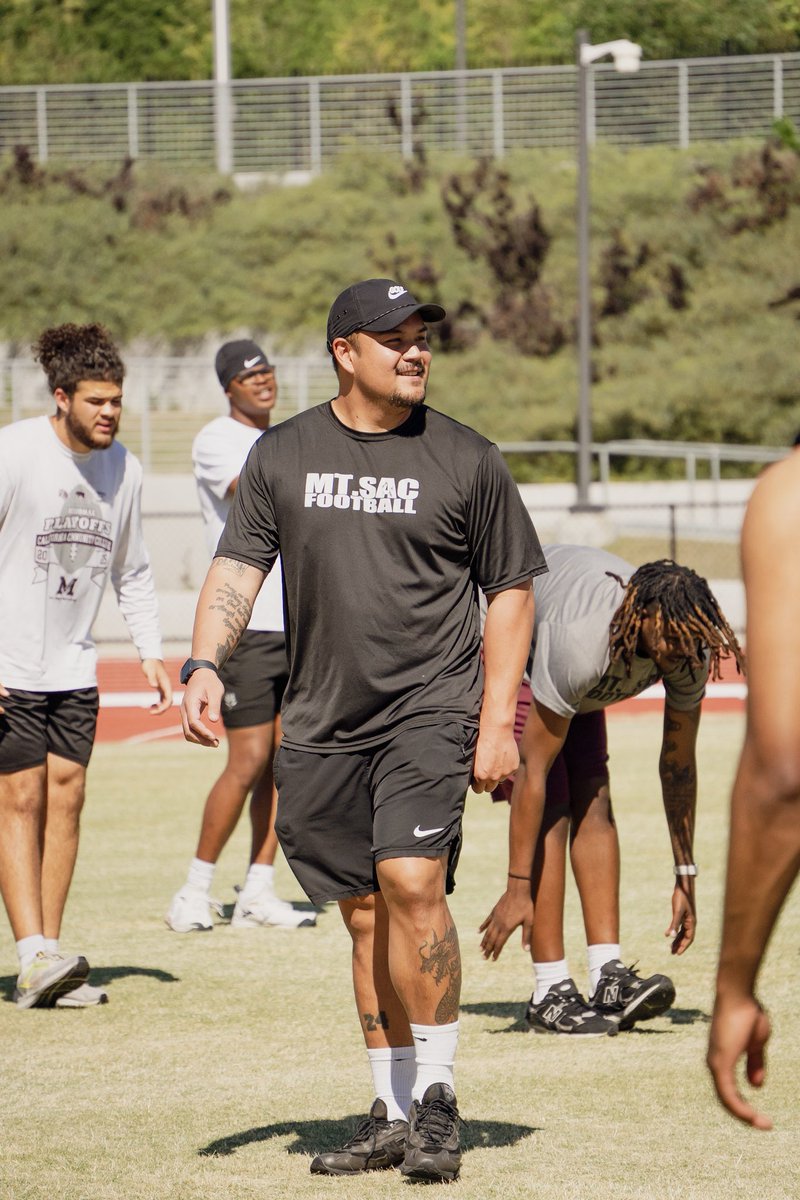 Jackson Miller-Carpenter TE 6’5” 230 tweet media