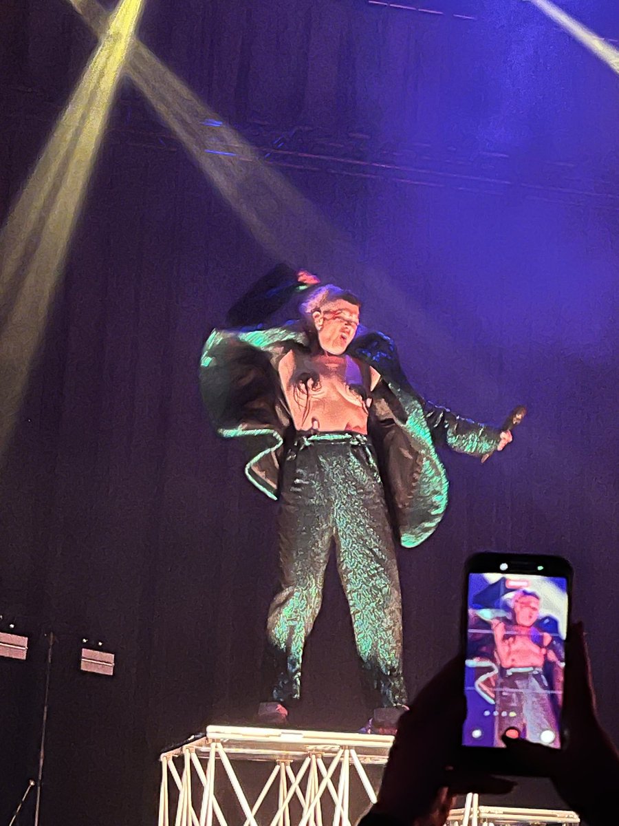 lizzie serber tweet media