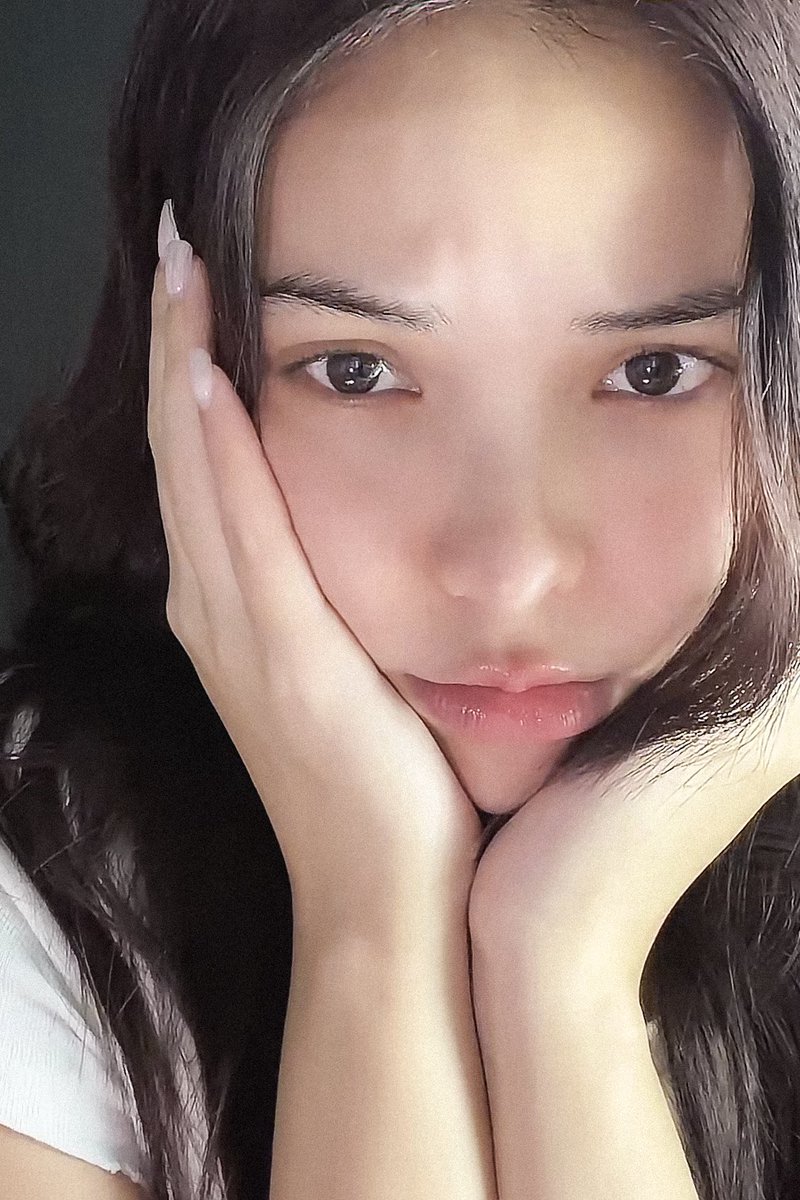 𝐛𝐮𝐧𝐧𝐲𝐭𝐚𝐥𝐞𝐬 tweet media