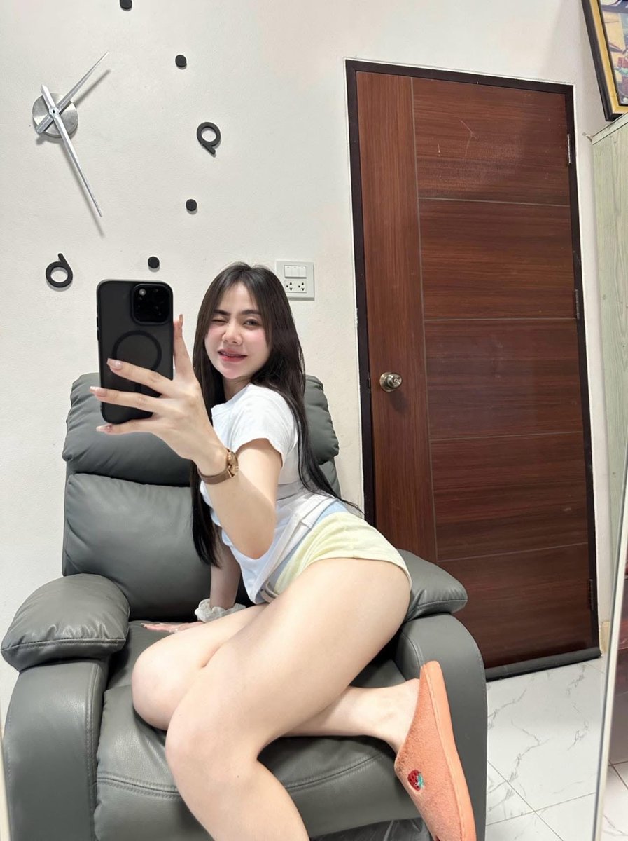 emmahernan537's tweet photo. คนลาวรับงาน 1000 🥰 #ป่าตองภูเก็ต #ภูเก็ต 

Line id : ml280 https://t.co/yfBTzaaprQ