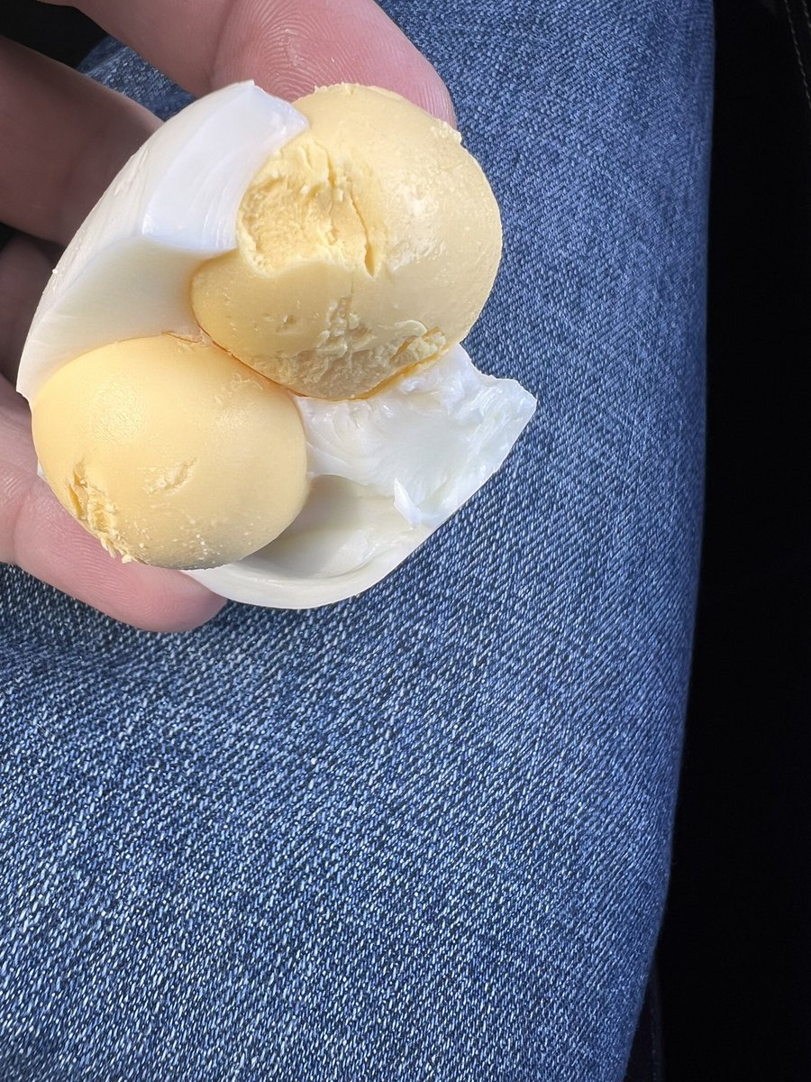 Lee (Greater) tweet media