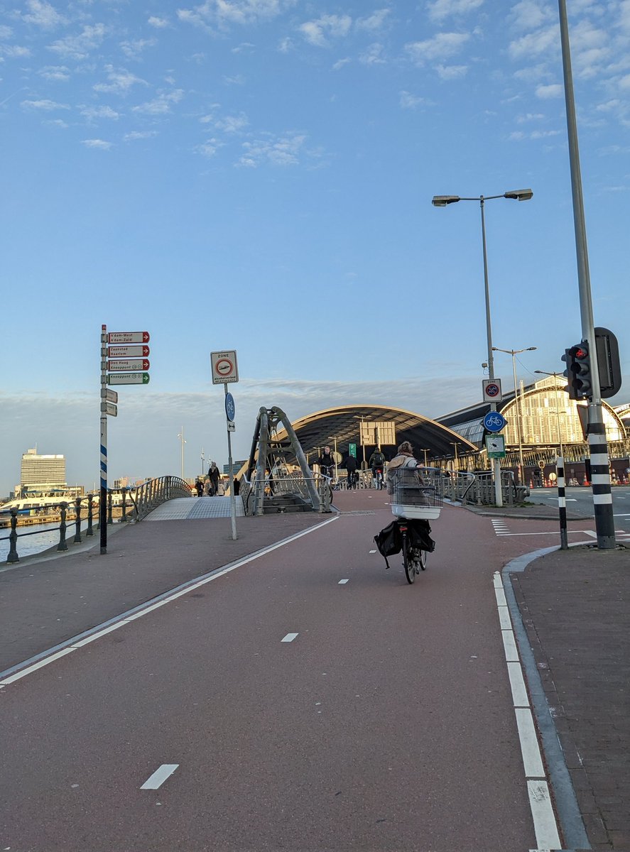 radrevolte tweet media