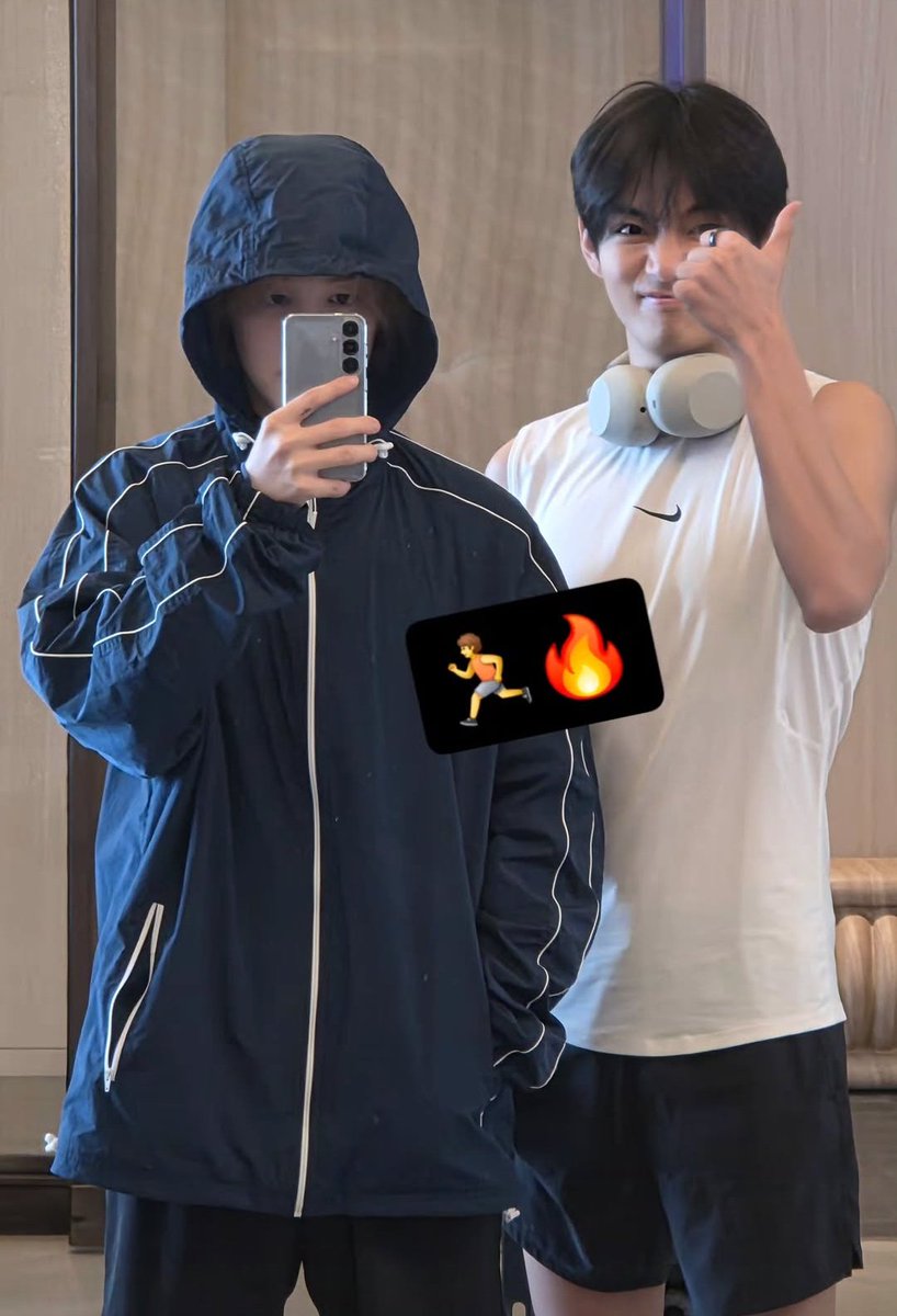 jinthvk's tweet photo. MEUS VMIN MEUS VMIN MEUS VMIN https://t.co/cbMN48UzE2