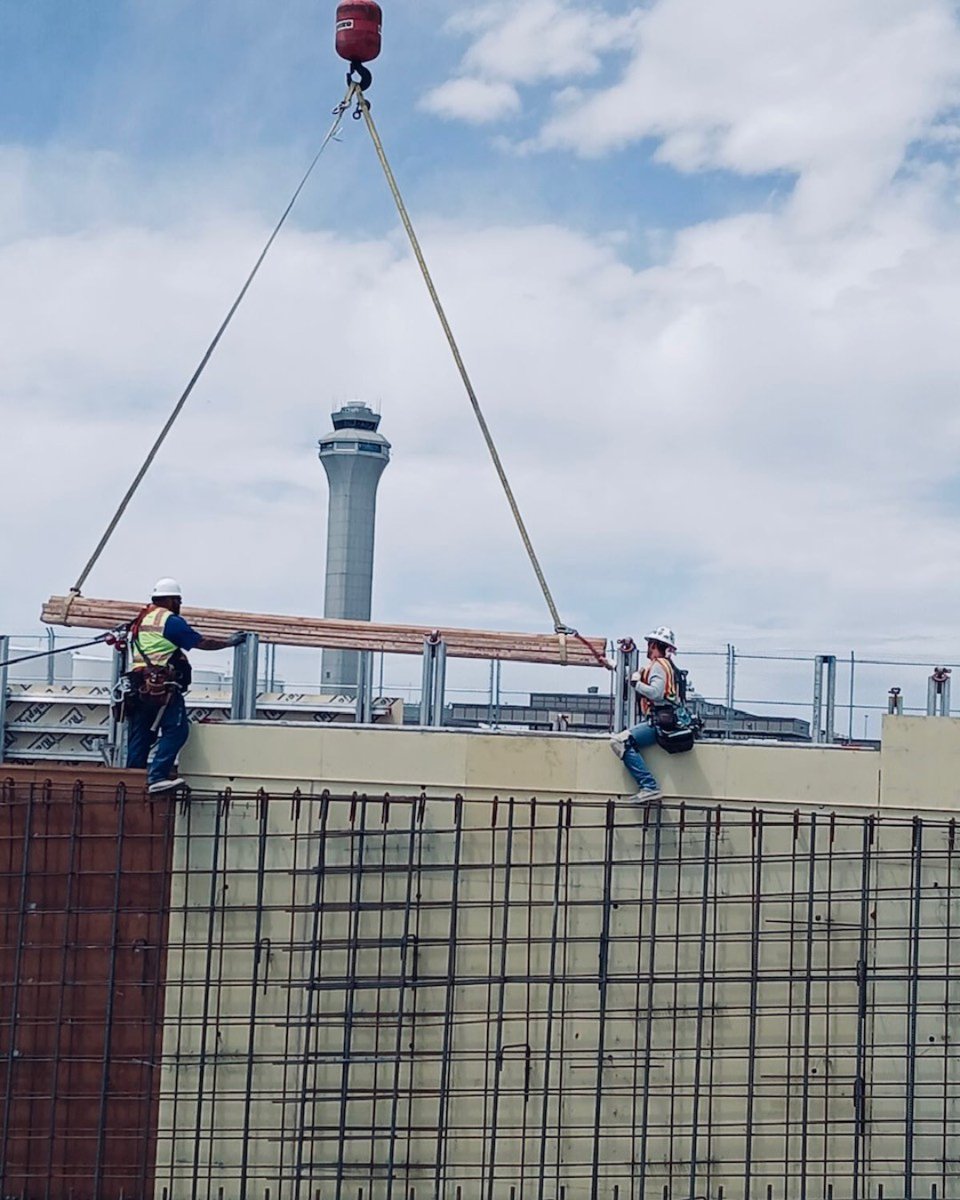 Ralph L. Wadsworth Construction tweet media