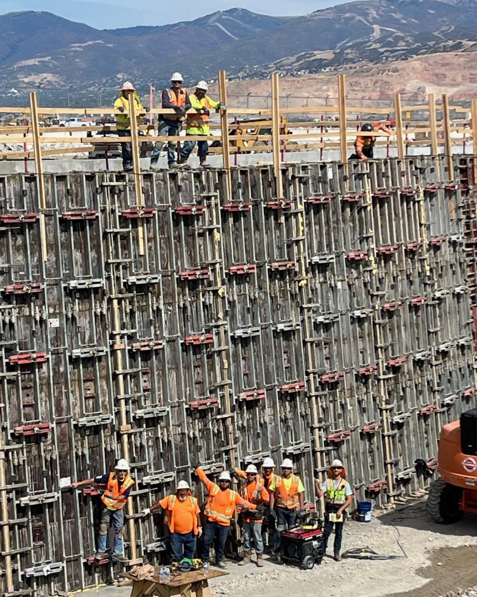 Ralph L. Wadsworth Construction tweet media