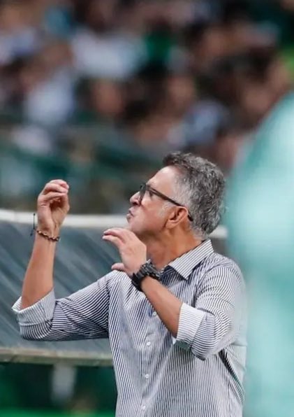 Perdón, és Athletico🌪 tweet media