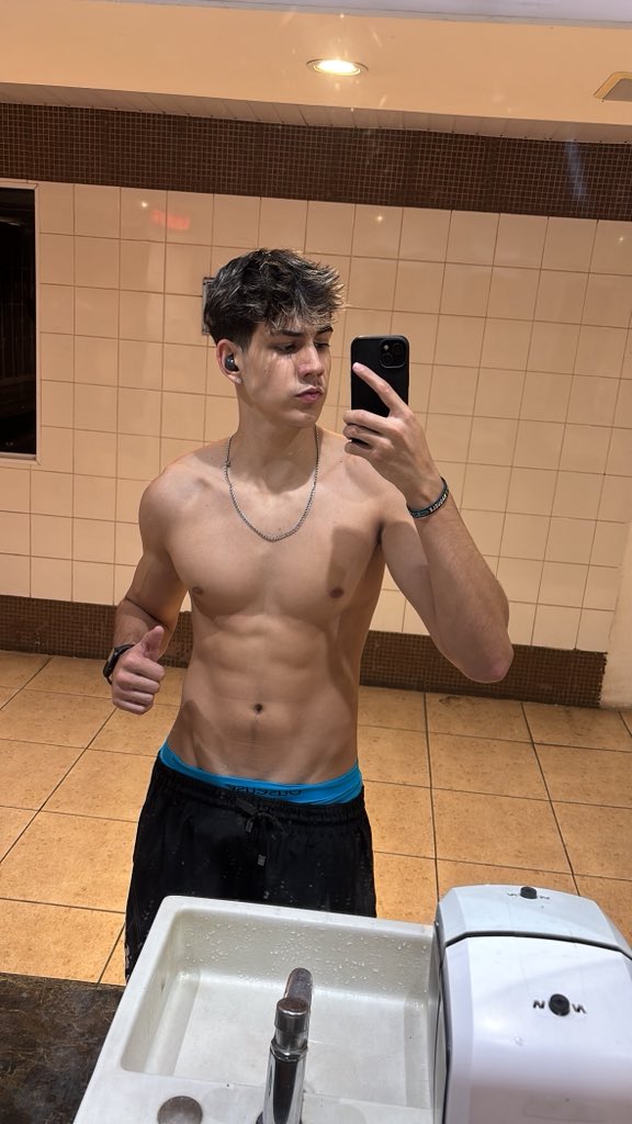 Arthur Navarro tweet media