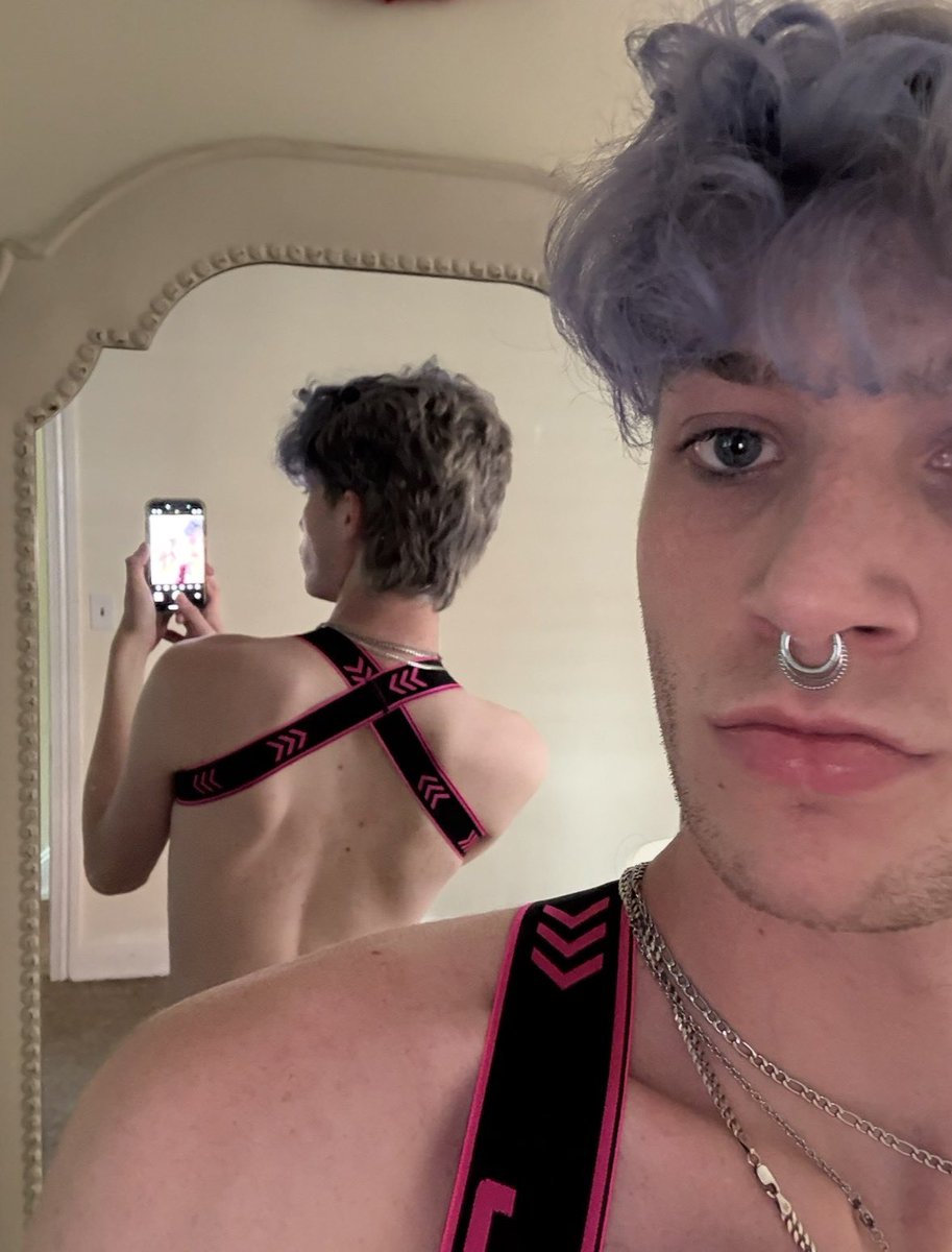 mikey🦋🦋 tweet media