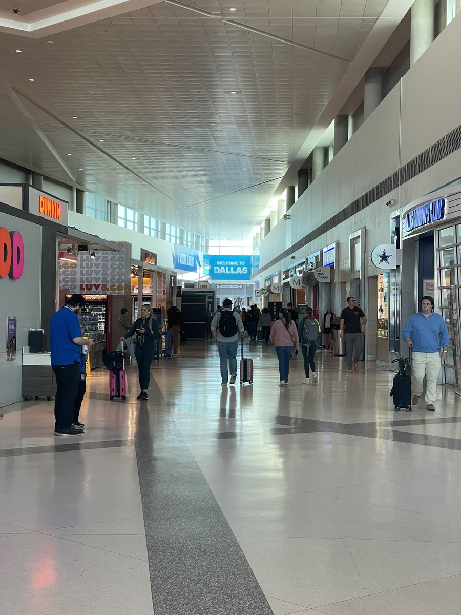 KellyCouple tweet media