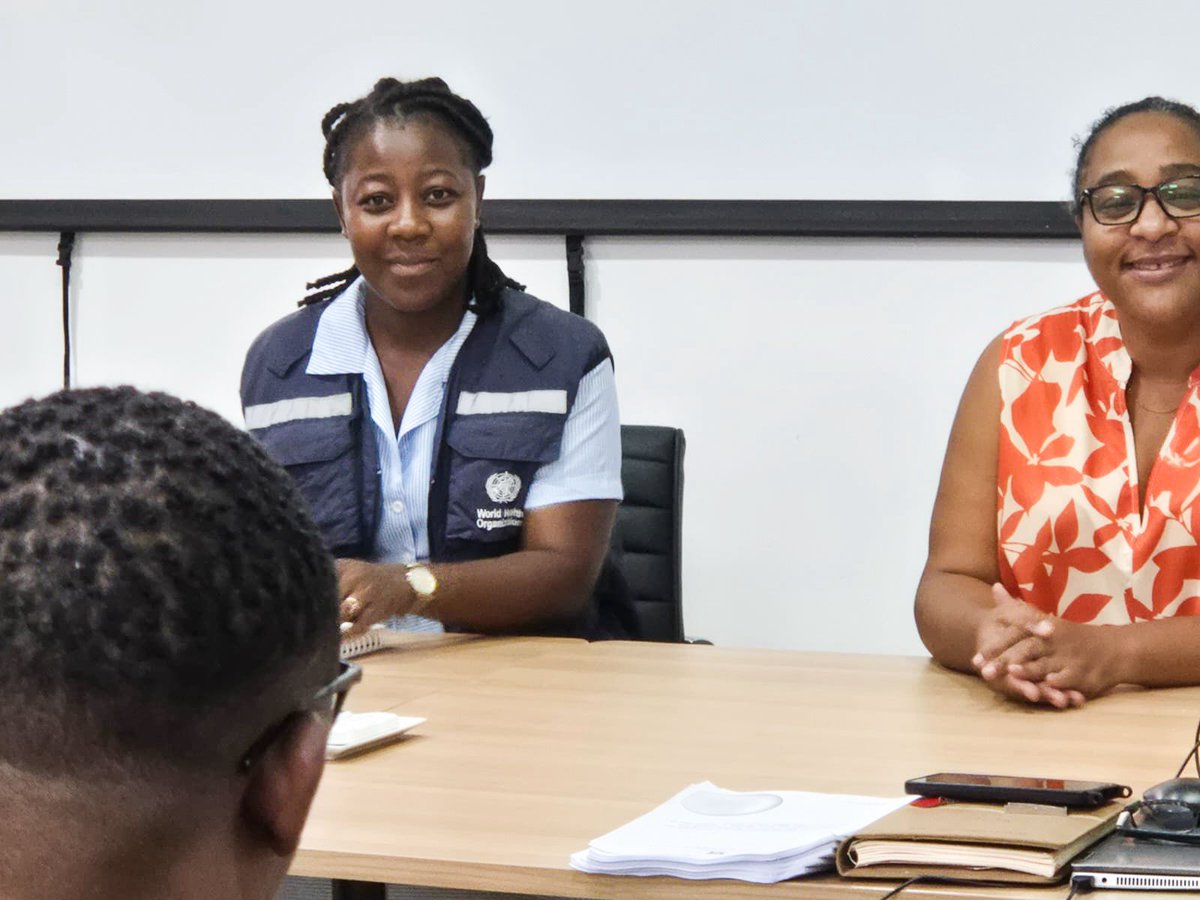 OMS_STP's tweet photo. The Regional Validation Committee delegation was received by the MoH, Dr. Celso Matos, as part of the mission to verify the elimination of mother to child HIV transmission in Sao Tome & Principe 🇸🇹. The meeting reaffirmed commitment & outlined next steps toward the triple #eMTCT. https://t.co/Go2wE3J15h