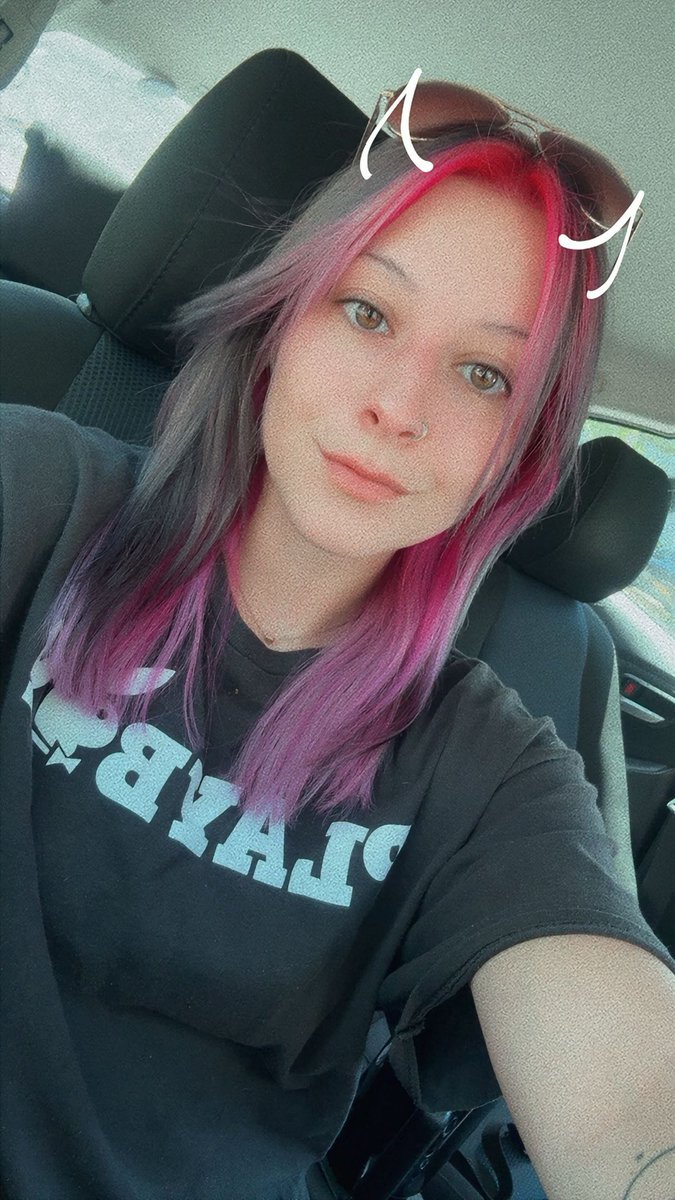 ˚⋆｡° ronny °｡⋆˚ tweet media