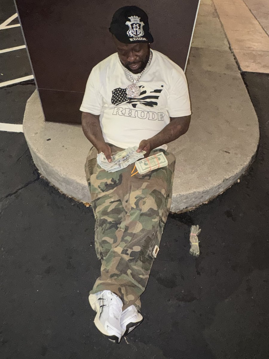 Cleezy5 tweet media