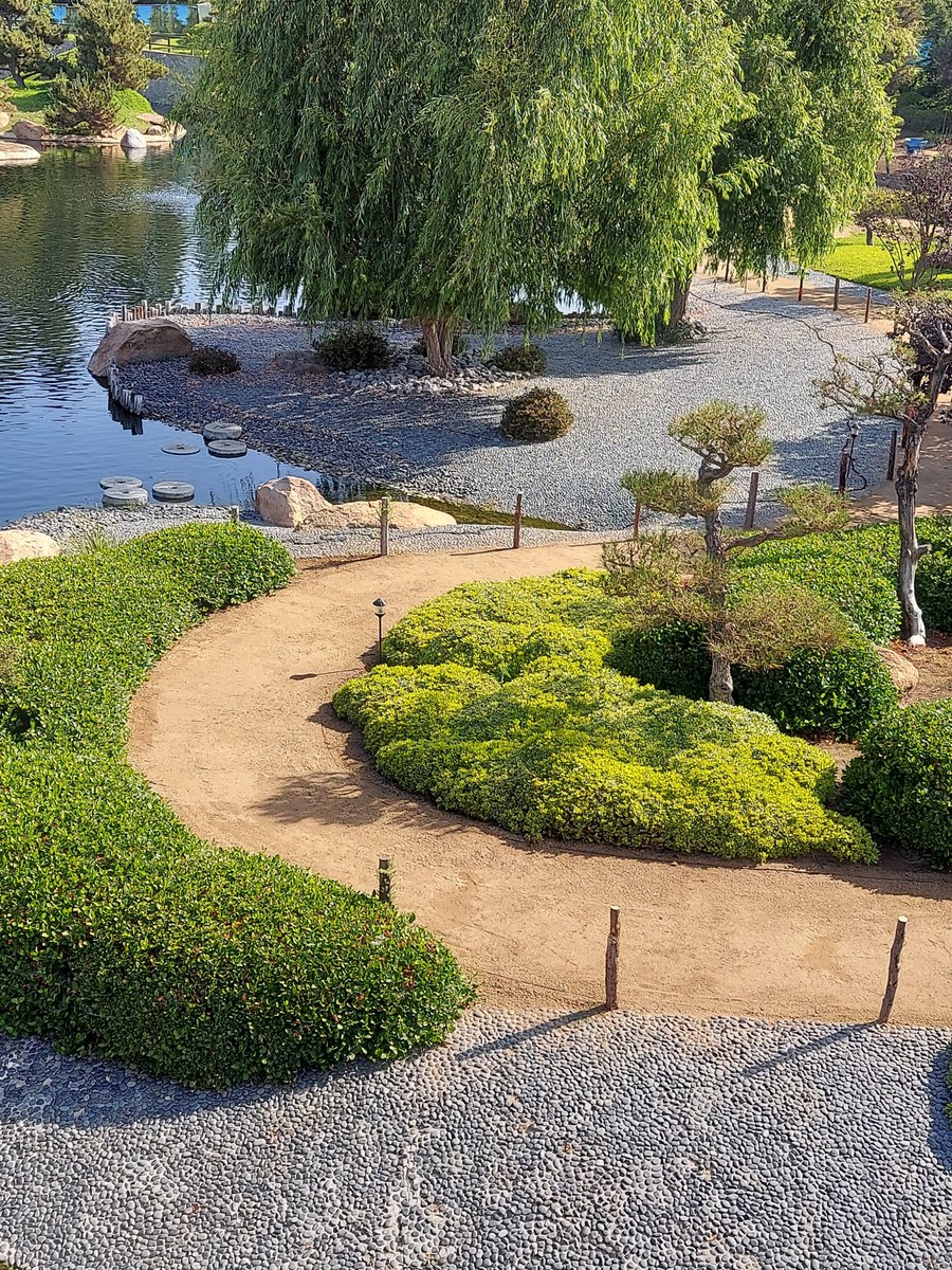 The Japanese Garden - Suiho En tweet media