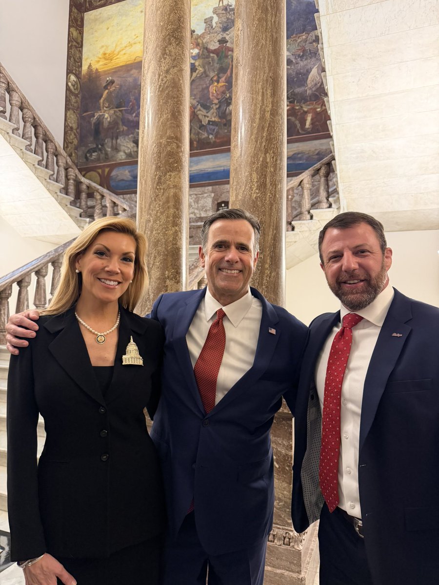 Congresswoman Beth Van Duyne tweet media